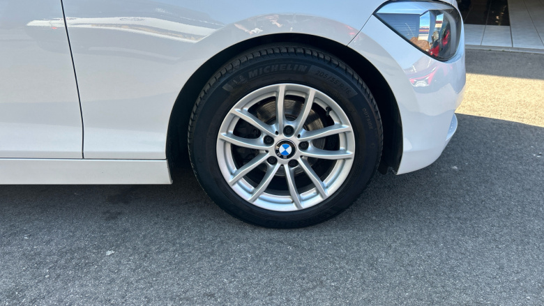 BMW 1 Series 116d EfficientDynamics Business 5dr Diesel Hatchback